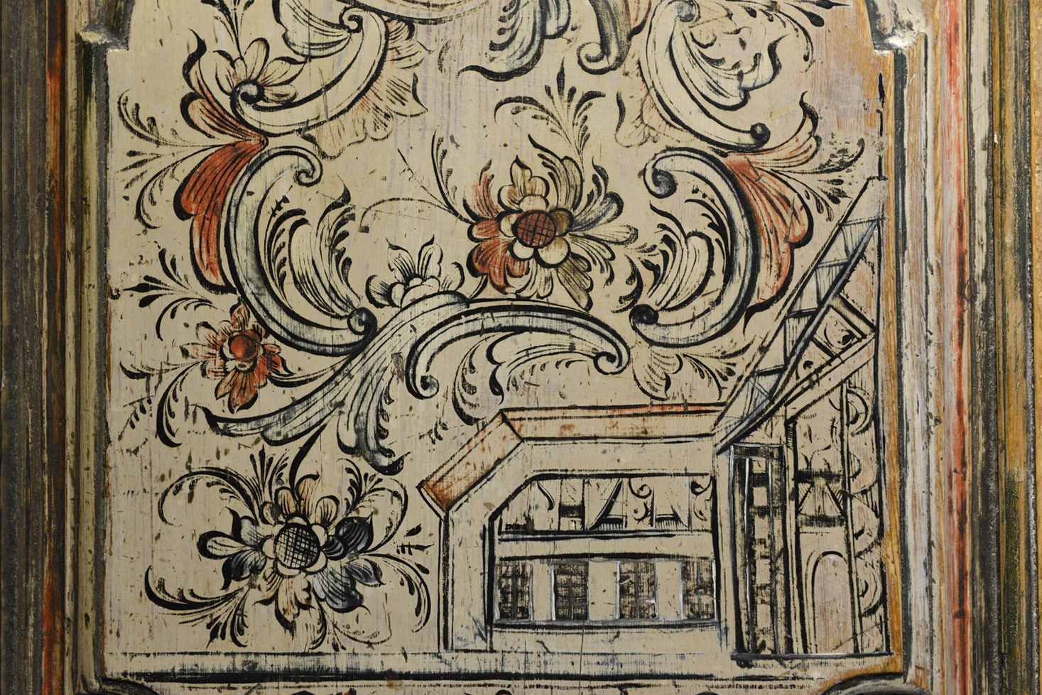 Rosemaling The Gundersen Collection er en imponerende samling av kunst og norske bondeantikviteter. Store deler av samlingen er stilt ut på hotellet Vestlia Resort i fjellbygda Geilo, Norge. The Gundersen Collection har også Norges viktigste private samling med grafikk av Edvard Munch. Ikke minst flere håndkolorerte grafiske verk. Samlingen har også mange gode rosemalte møbler. Her ser vi en detalj fra et rosemalt skap.